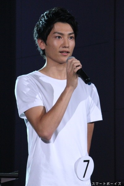 俳優・モデル部門賞を受賞した金子大地さんは札幌会場代表の18歳