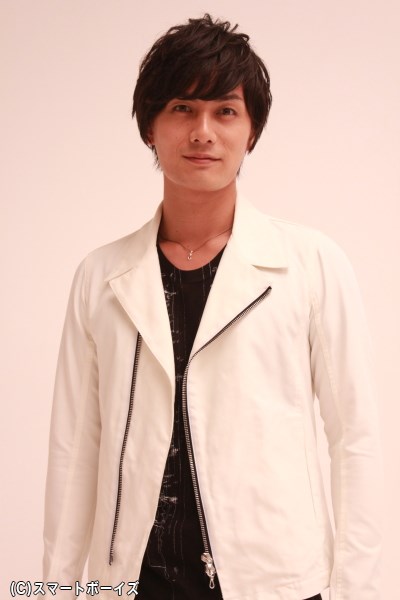 舞台では霧隠才蔵、映画版では由利鎌之助を演じる加藤和樹さん