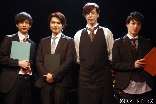 (左から)平田裕一郎さん、山本匠馬さん、汐崎アイルさん、大薮丘さん