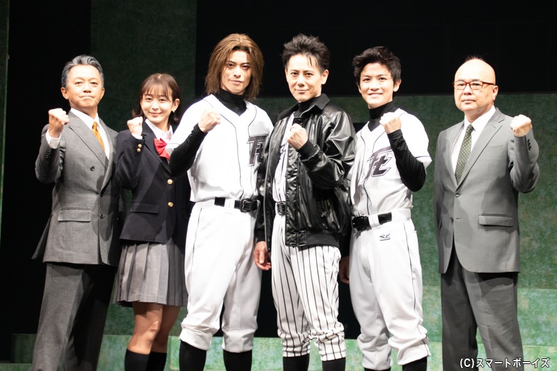 (左より)風見しんごさん、太田奈緒さん、宇野結也さん、根本正勝さん、小西成弥さん、酒井敏也さん
